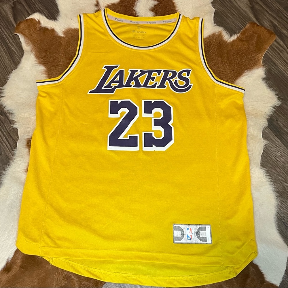 Los Angeles Lakers LeBron James 23 Jersey